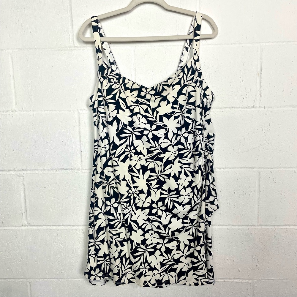 Lands' End Swim Suit Dress White & Black Floral Tropical Beach Vacation 18D